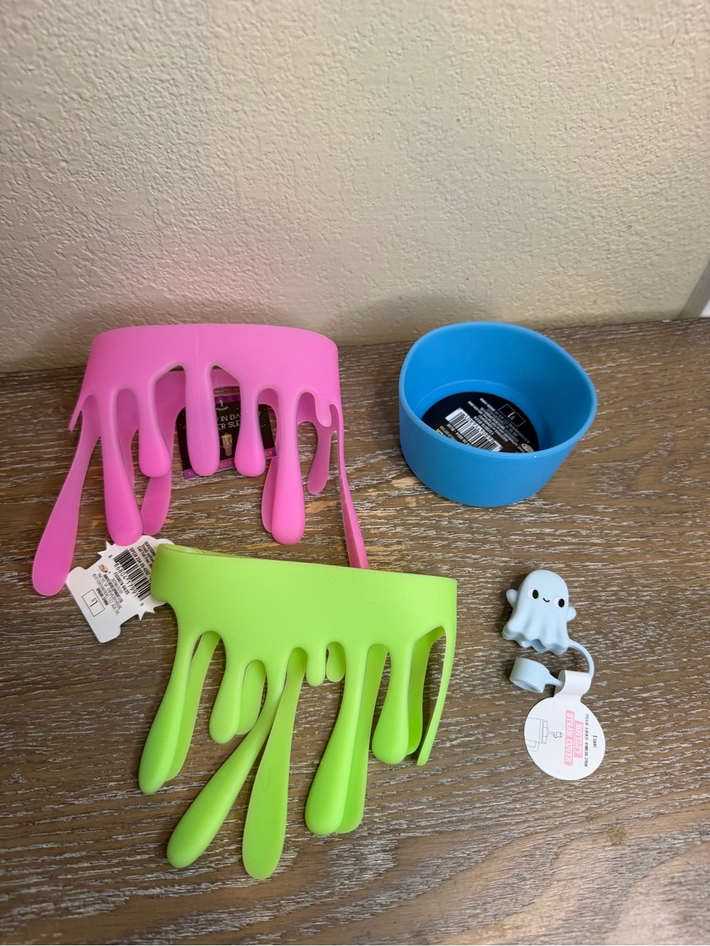 Target Bullseye Pink Glow in the Dark Slime Stanley Tumbler Sleeves boot and top